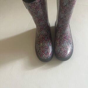 Joe Fresh Kids Floral Boots - Pink and Black